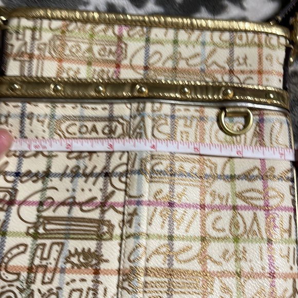 Coach graffiti can be crossbody bag - Picture 6 of 8